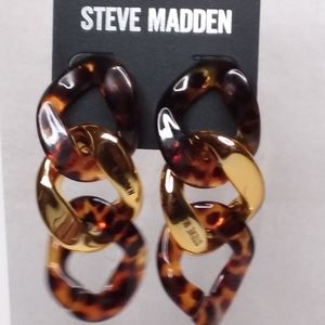 Dangle Pierce Earrings Resin Brown Gold Tone Steve Madden
